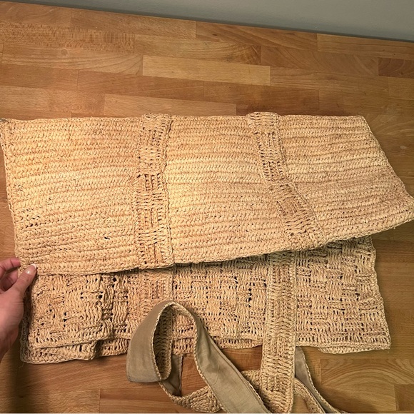 Faherty Women's Large Woven Straw Tote Bag - Natural, Raffia - Picture 7 of 10